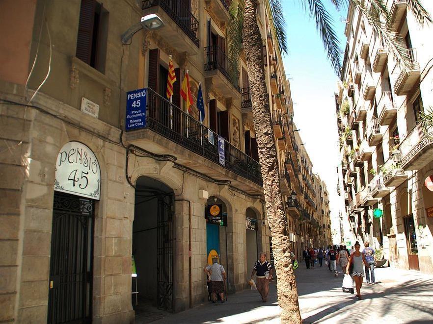 Casa de hóspedes 45 *